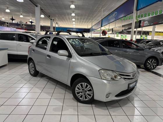 TOYOTA ETIOS 1.3 X 16V FLEX 4P MANUAL TOYOTA ETIOS 1.3 X 16V FLEX 4P MANUAL